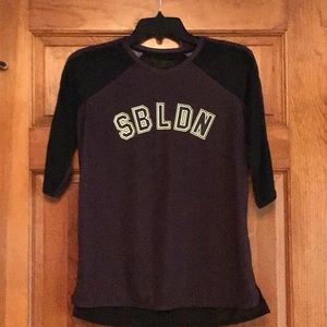 SweatyBetty light weight purple & black top